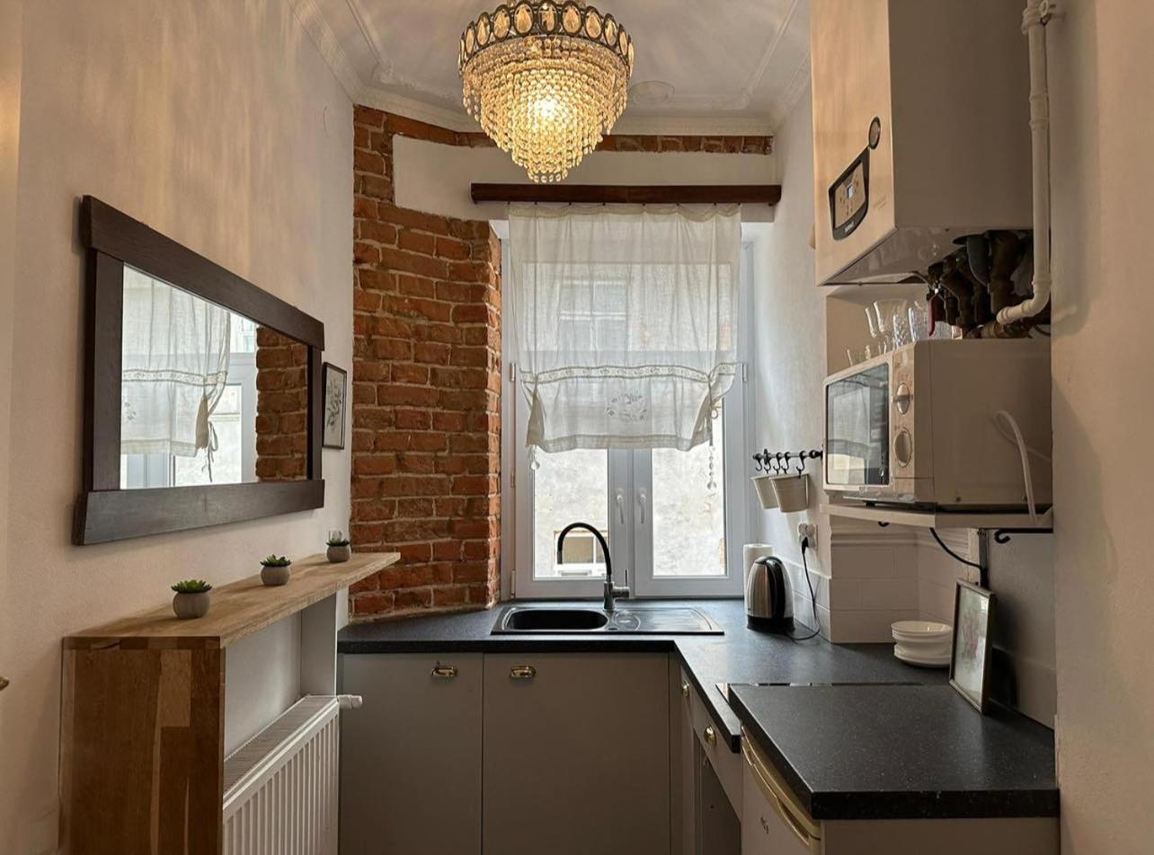 Crystal Apartment